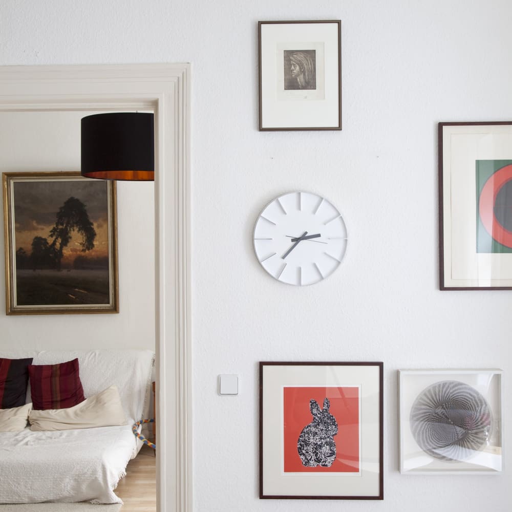 Edge Clock Aluminium groß, weiß