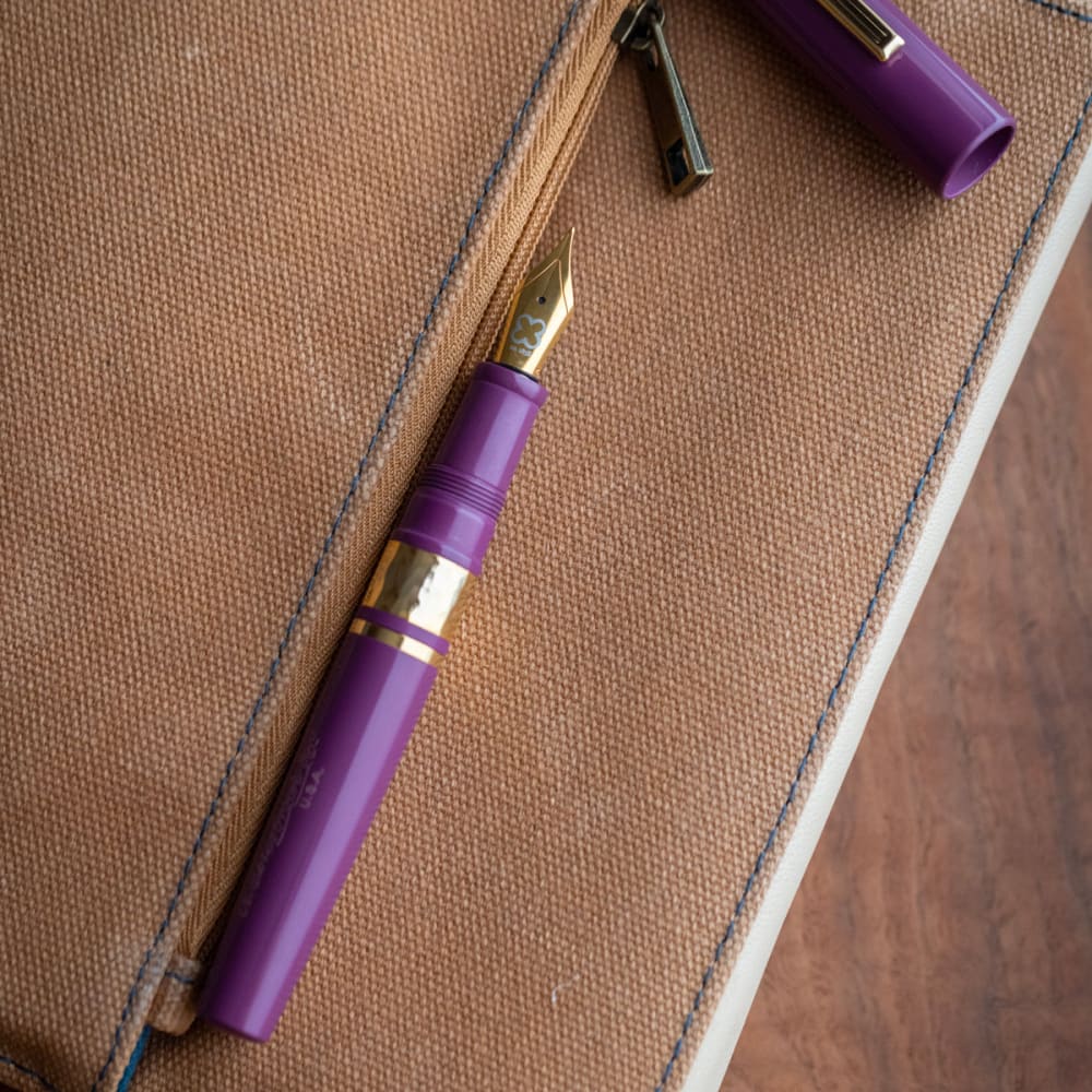 Model J Blackberry Ebonite with Gold trim - Broad - FOUTAIN