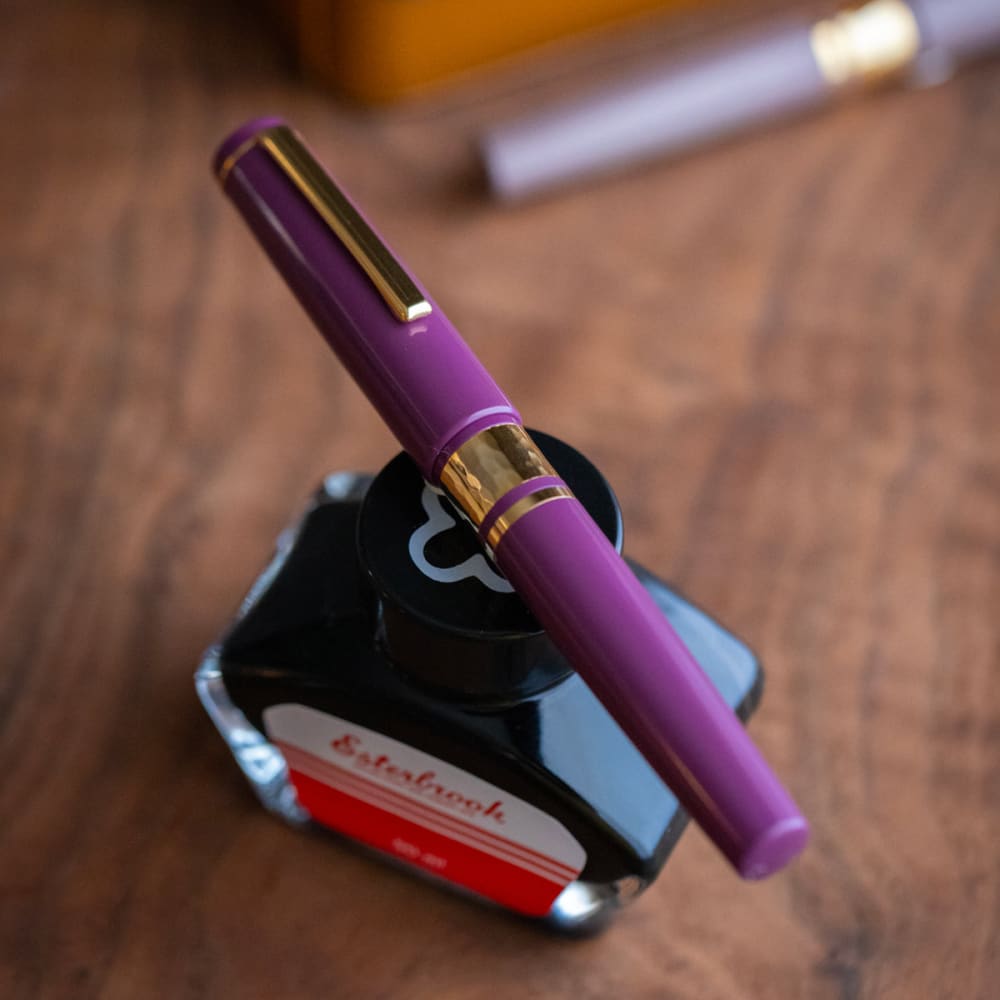 Model J Blackberry Ebonite with Gold trim - Broad - FOUTAIN