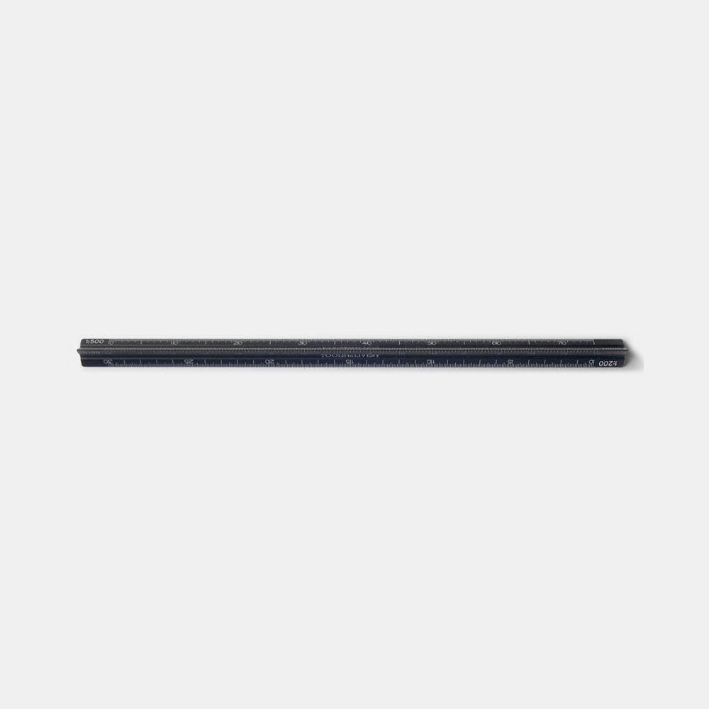 Scale - Black