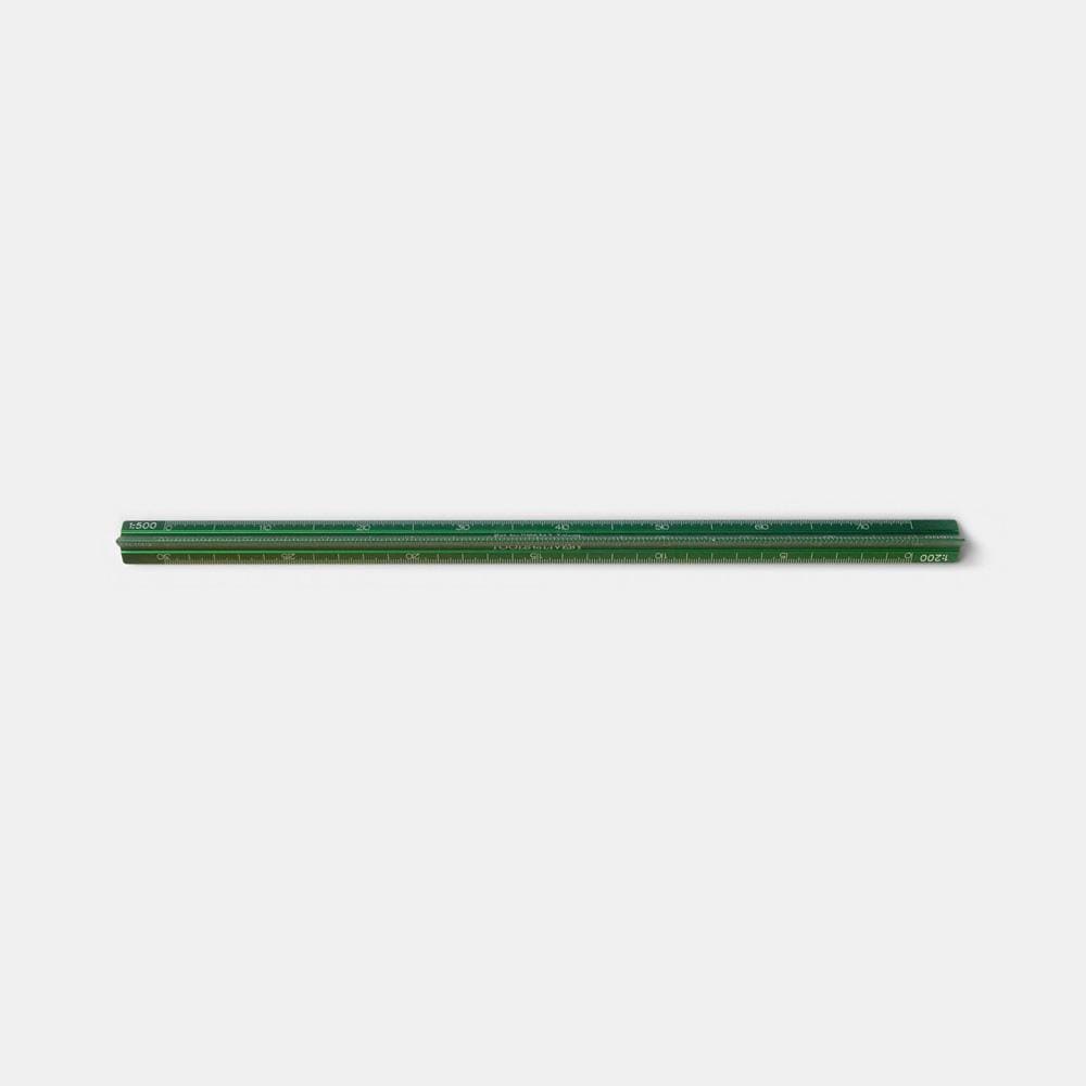 Scale - Green