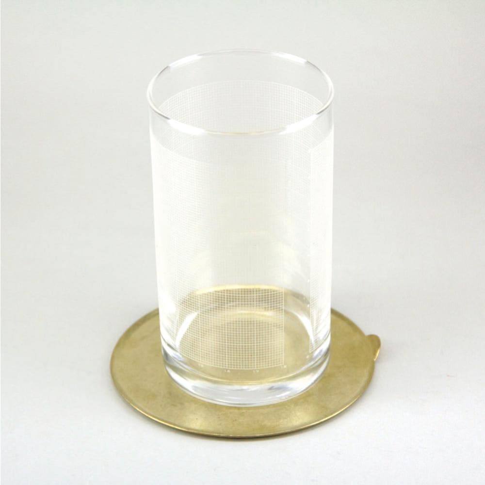 BRASS GRIP CIRCLE PLATE ANTIQUE BRASS - Plate