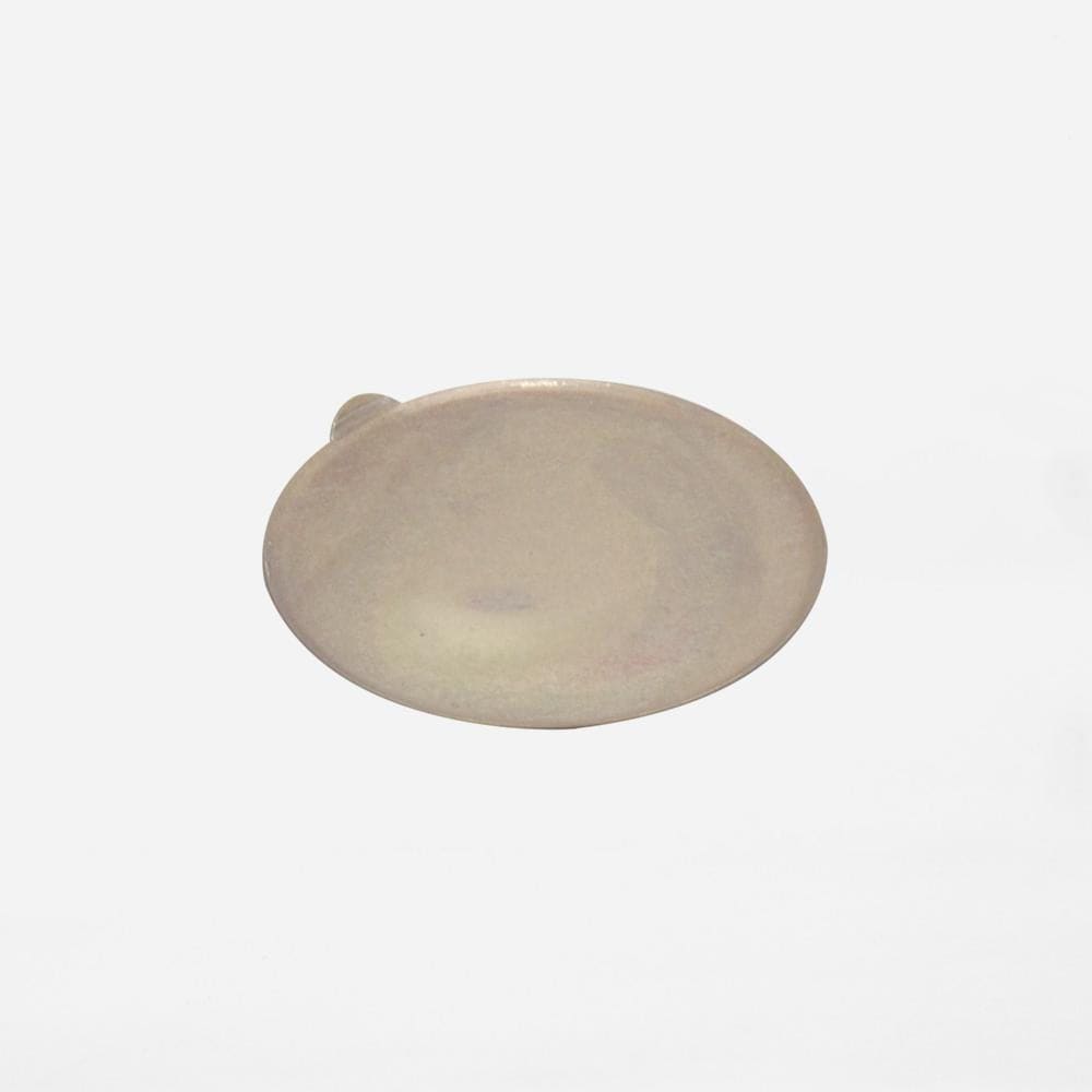BRASS GRIP CIRCLE PLATE ANTIQUE BRASS - Plate