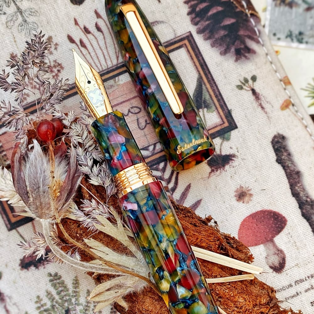 Estie Oversize Botanical Gardens Gold Trim - Fountain Pen