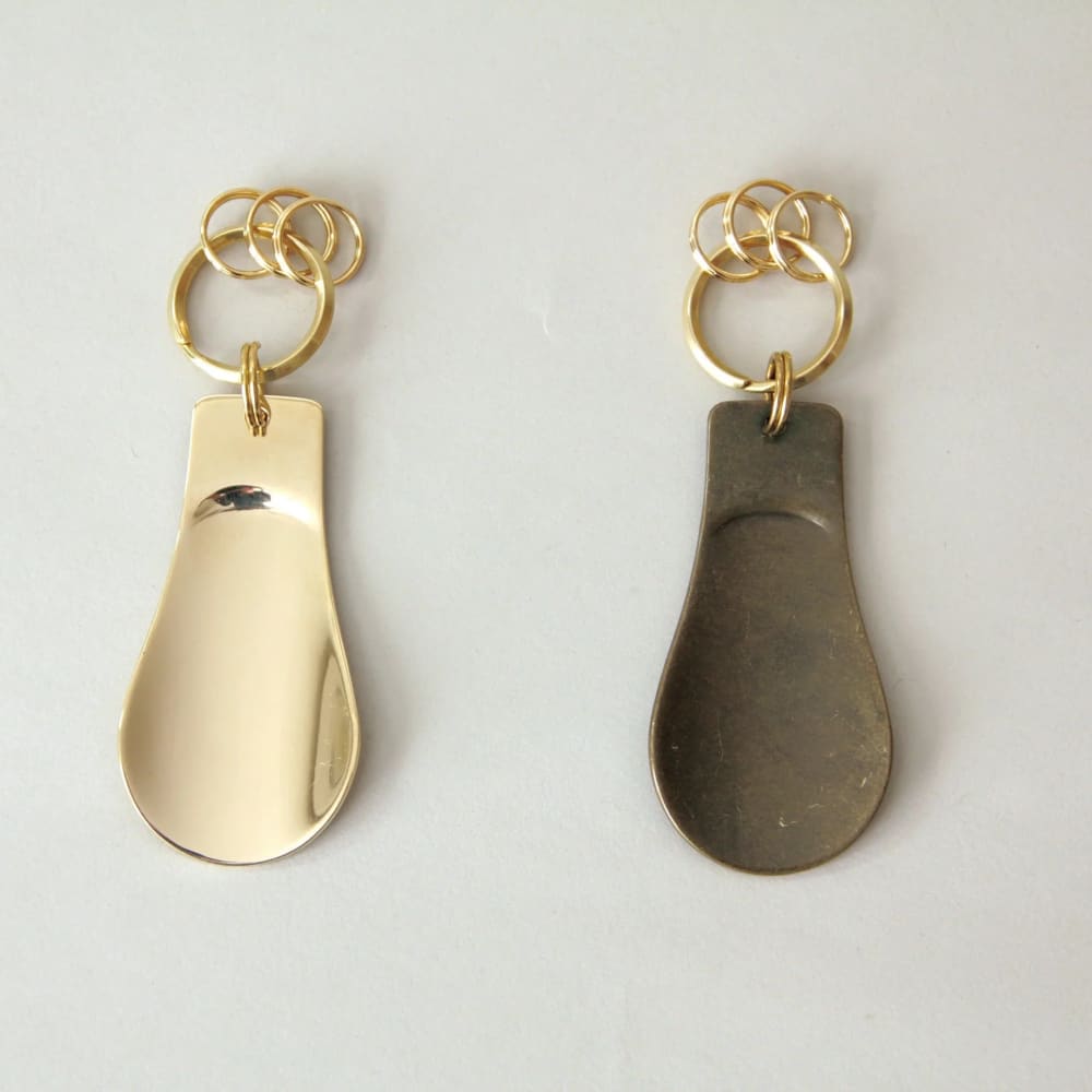 Shoe horn key ring - Brass - Shoe Horn