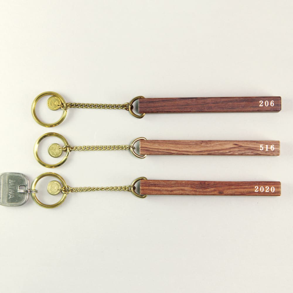WOOD HOTEL KEY-HOLDER SATINE - Key Holder